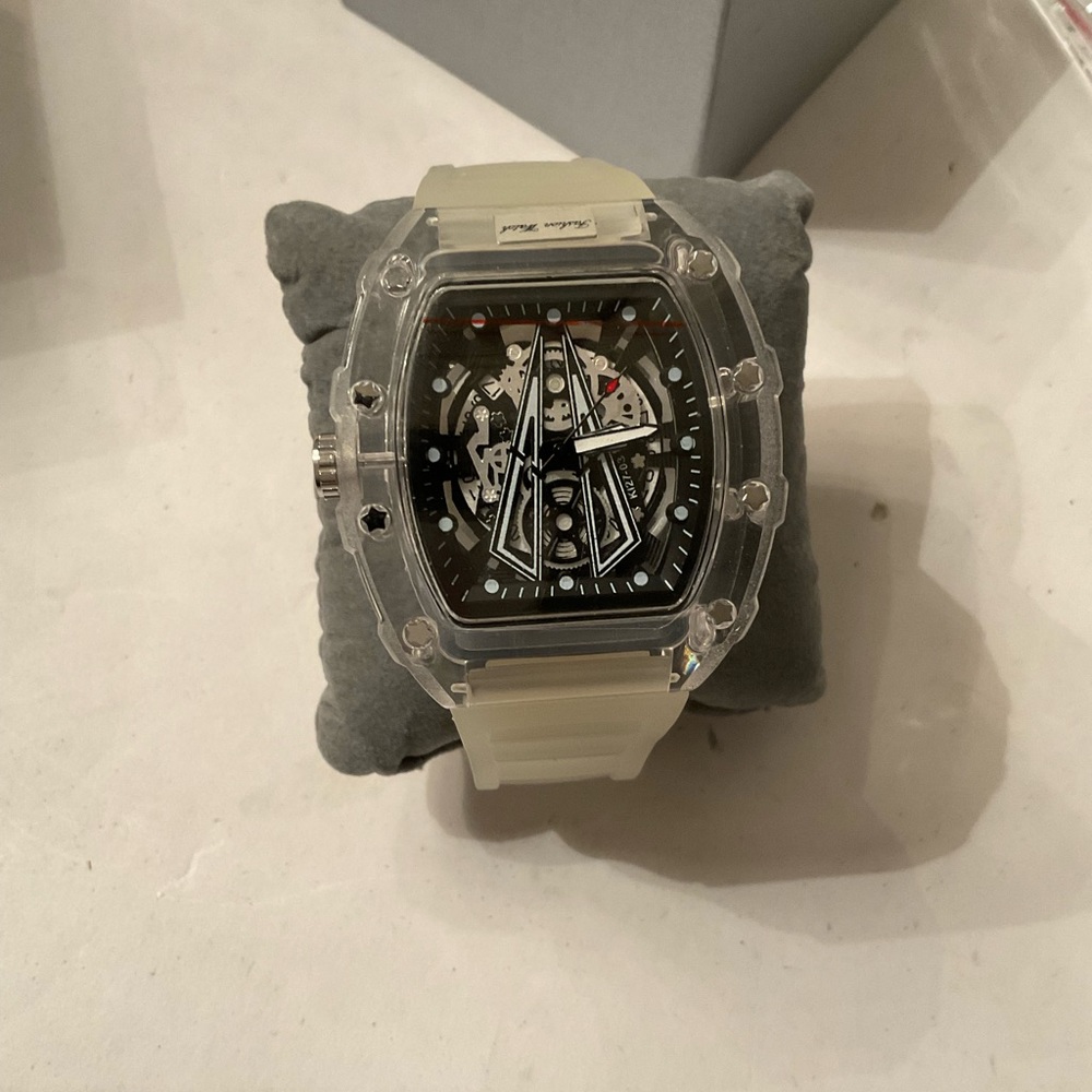 Fashion watch clear case and band
